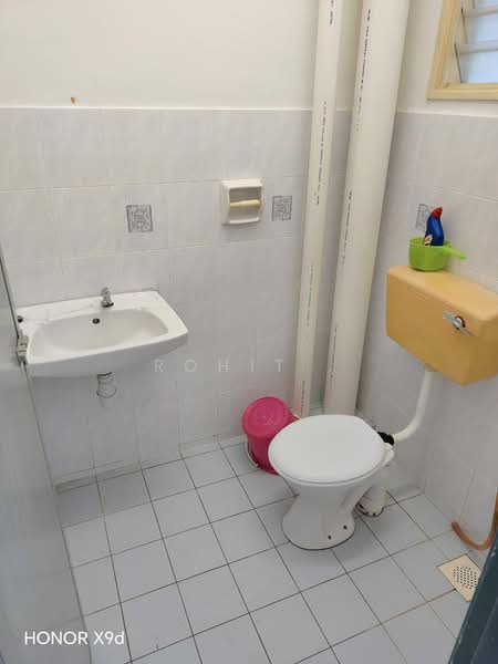 Apartment for Sale at Semarak Apartment - Rohit . - Bathroom - PropertyGuru.com.my