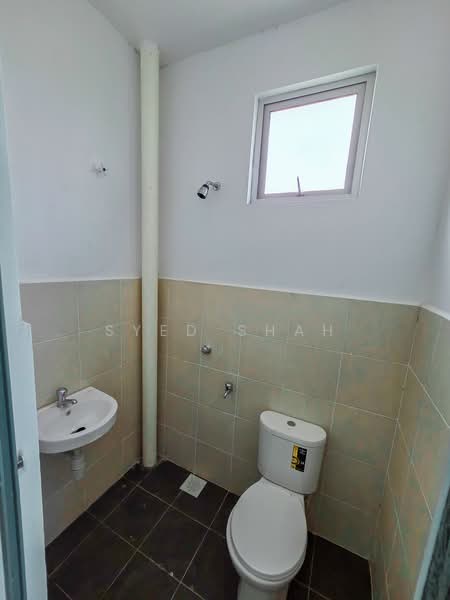 2-storey Terraced House for Sale in Jenjarom (Selangor) - Syed Shah - Bathroom - PropertyGuru.com.my