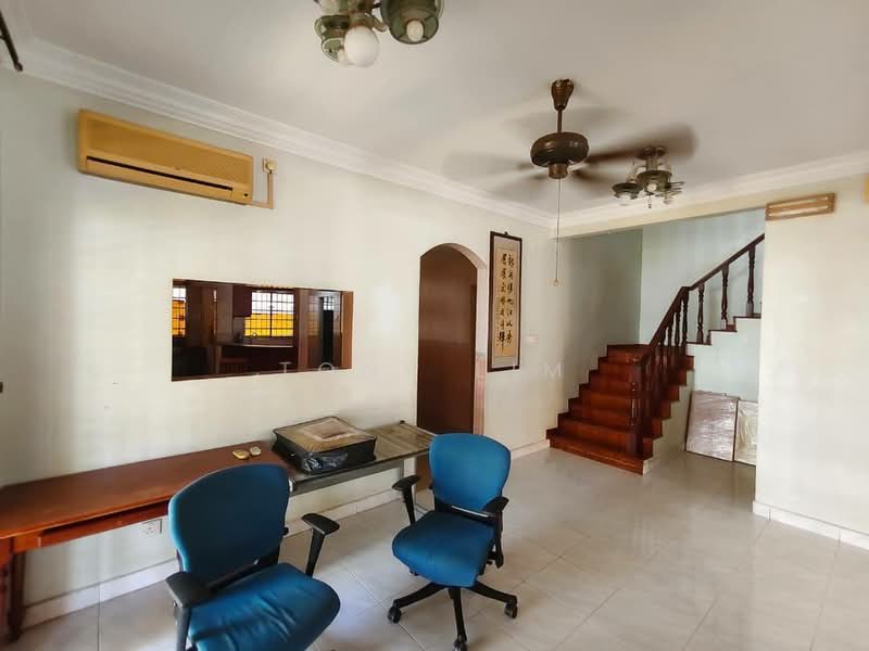 Rumah Berkembar untuk Disewa di Taman Perling (Perling) - Tony Lim - Living Room - PropertyGuru.com.my