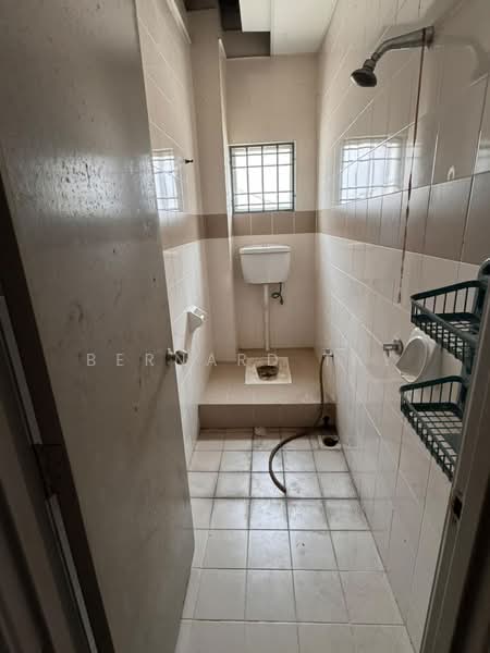 Shop / Office untuk Disewa di Denai Alam (Shah Alam) - Bernard Tay - Bathroom - PropertyGuru.com.my