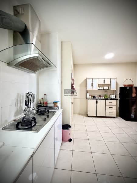 Condominium for Sale at Miami Green - Cheryl Chng - Kitchen - PropertyGuru.com.my