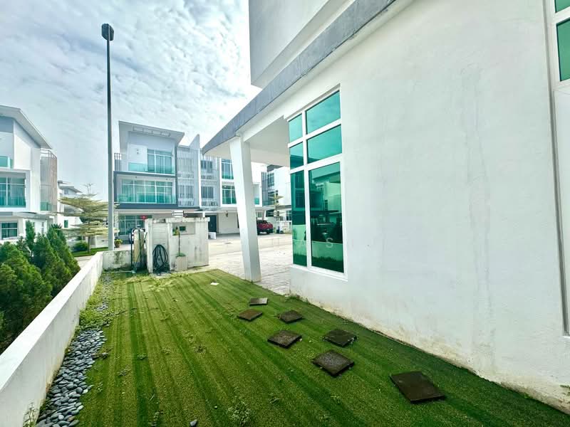 Semi-Detached House for Sale in Cyberjaya (Selangor) - Zul Hasif - PropertyGuru.com.my