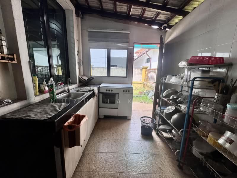 Bungalow House untuk Dijual di Taman Aman Perdana (Kapar) - NUZULHAKIMI . - Kitchen - PropertyGuru.com.my
