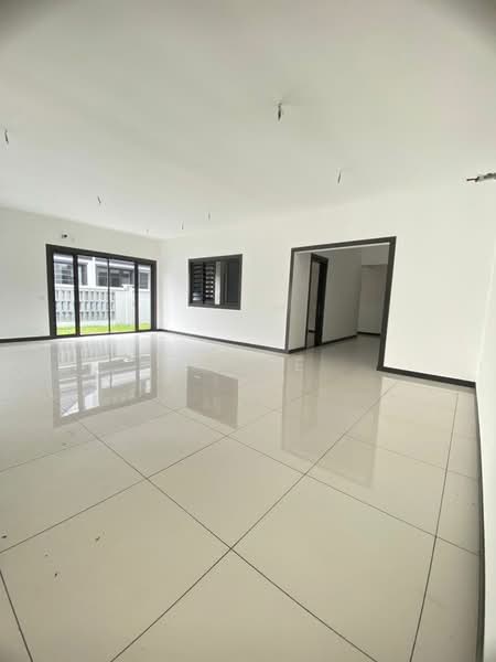 Semi-Detached House for Sale in Elmina (Shah Alam) - Ka Ee - Living Room - PropertyGuru.com.my