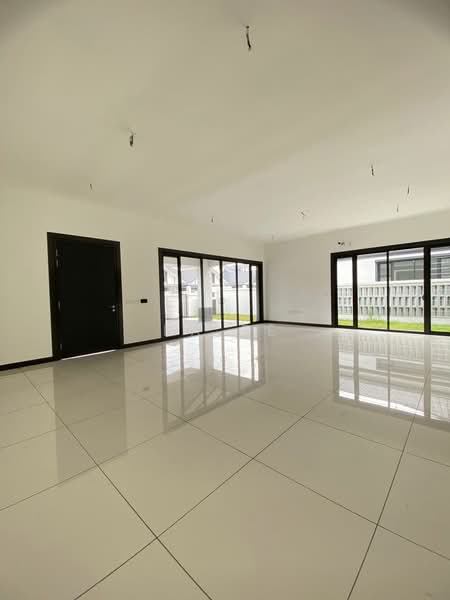 Semi-Detached House for Sale in Elmina (Shah Alam) - Ka Ee - Living Room - PropertyGuru.com.my