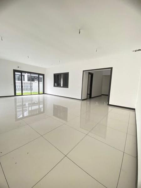 Rumah Berkembar untuk Dijual di Elmina (Shah Alam) - Winson Tam - Living Room - PropertyGuru.com.my