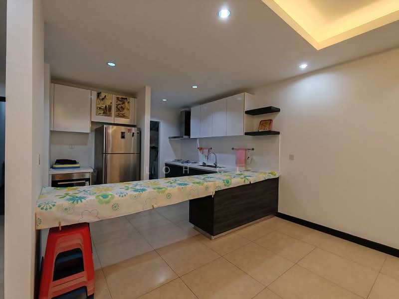 Condominium for Sale at Pearl Regency - Loh CL - Kitchen - PropertyGuru.com.my
