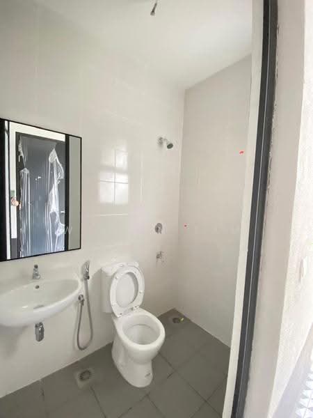 Rumah Berkembar untuk Dijual di Elmina (Shah Alam) - Winson Tam - Bathroom - PropertyGuru.com.my