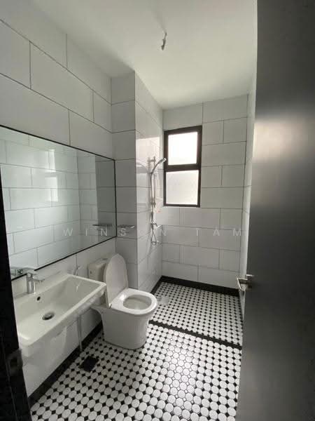 Rumah Berkembar untuk Dijual di Elmina (Shah Alam) - Winson Tam - Bathroom - PropertyGuru.com.my