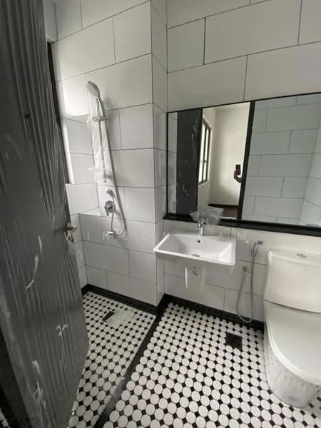 Rumah Berkembar untuk Dijual di Elmina (Shah Alam) - Winson Tam - Bathroom - PropertyGuru.com.my