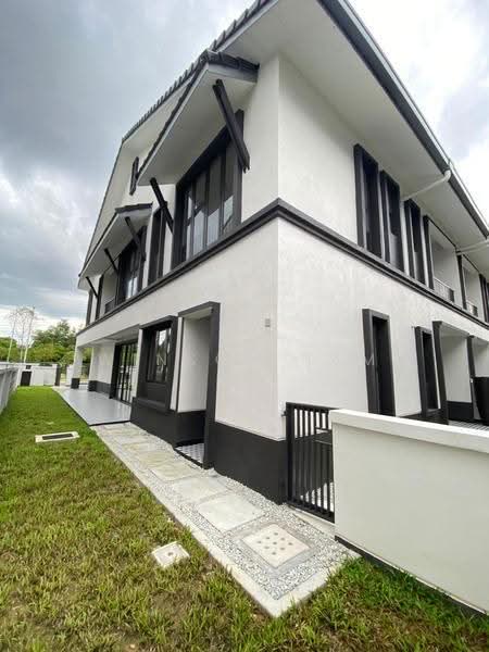 Rumah Berkembar untuk Dijual di Elmina (Shah Alam) - Winson Tam - Exterior - PropertyGuru.com.my