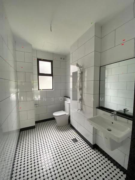 Rumah Berkembar untuk Dijual di Elmina (Shah Alam) - Winson Tam - Bathroom - PropertyGuru.com.my