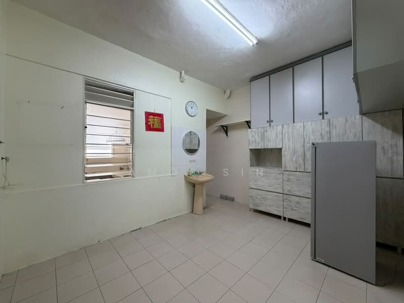 Rumah Teres 2-Tingkat untuk Dijual di Jelutong (Penang) - Amos Sin - Kitchen - PropertyGuru.com.my