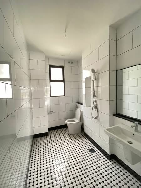 Semi-Detached House for Sale in Elmina (Shah Alam) - Ka Ee - Bathroom - PropertyGuru.com.my