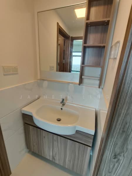 Condominium for Rent at Starview Bay @ Forest City - Japheth Ling - Bathroom - PropertyGuru.com.my