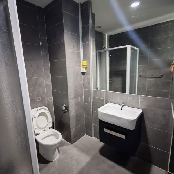 Kediaman Servis untuk Dijual di Empire Damansara - Soo See Beng - Bathroom - PropertyGuru.com.my