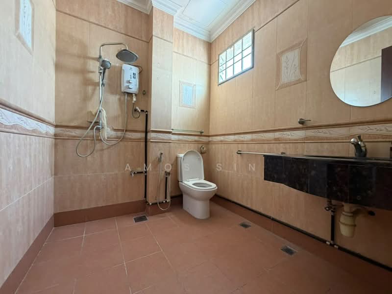 Bungalow House untuk Dijual di Minden Heights (Gelugor) - Amos Sin - Bathroom - PropertyGuru.com.my