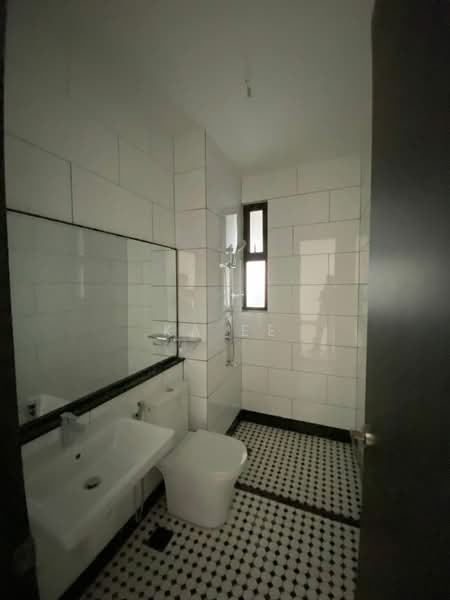 Rumah Berkembar untuk Dijual di Elmina (Shah Alam) - Ka Ee - Bathroom - PropertyGuru.com.my