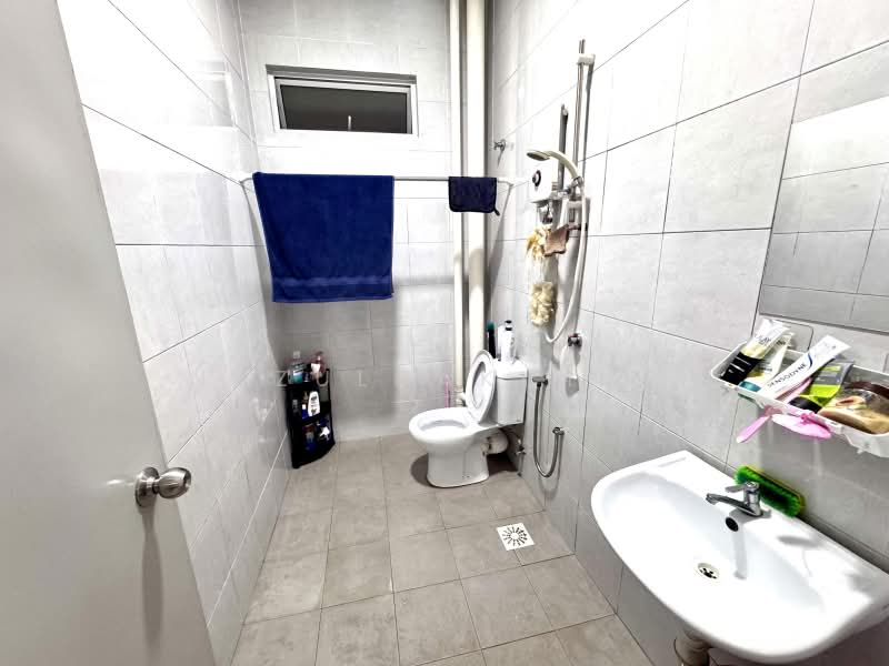 Pangsapuri untuk Dijual di Pangsapuri Setia Impian @ Kajang - NUZULHAKIMI . - Bathroom - PropertyGuru.com.my