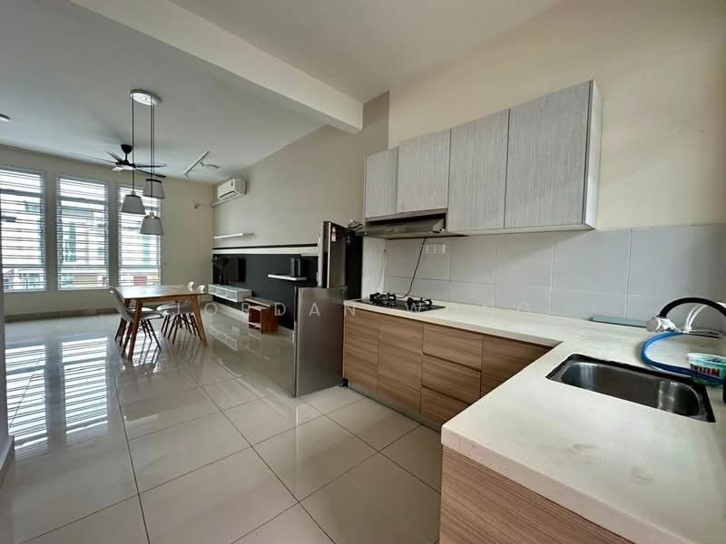 2.5-storey Terraced House for Sale in Masai (Johor) - Jordan Wong - Kitchen - PropertyGuru.com.my