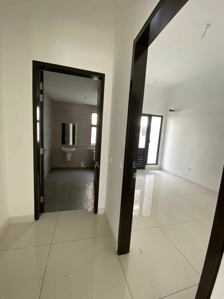 Semi-Detached House for Sale in Elmina (Shah Alam) - Ka Ee - Bathroom - PropertyGuru.com.my