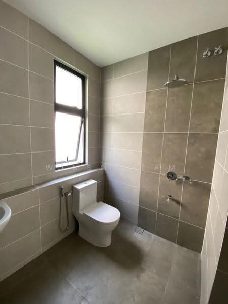 Rumah Berkembar untuk Dijual di Elmina (Shah Alam) - Winson Tam - Bathroom - PropertyGuru.com.my