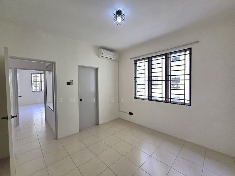 Condominium for Sale at Platinum Lake PV 10 - Yasmin Sulaiman - Interior - PropertyGuru.com.my