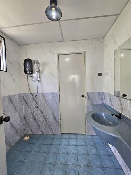 Condominium for Sale at Platinum Lake PV 10 - Yasmin Sulaiman - Bathroom - PropertyGuru.com.my