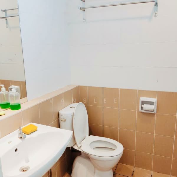 Condominium for Rent at Aman Heights Condominium - Evanslee . - Bathroom - PropertyGuru.com.my