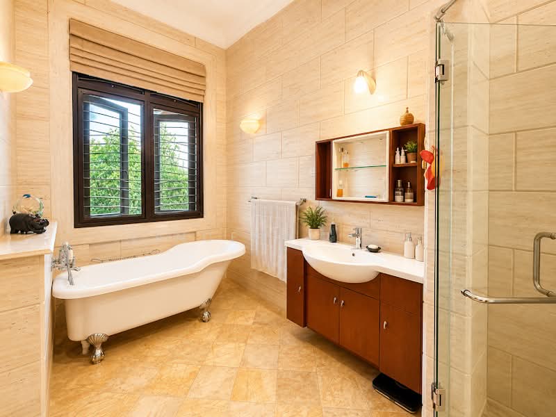 Bungalow House untuk Dijual di Tropicana Golf & Country Resort (Tropicana) - Vincent Liaw - Bathroom - PropertyGuru.com.my