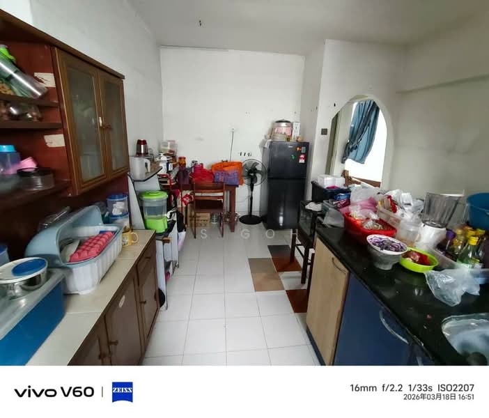 Flat for Sale at Paradigm Residence - Ms Goh - Kitchen - PropertyGuru.com.my
