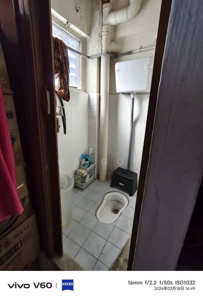 Flat for Sale at Paradigm Residence - Ms Goh - Bathroom - PropertyGuru.com.my