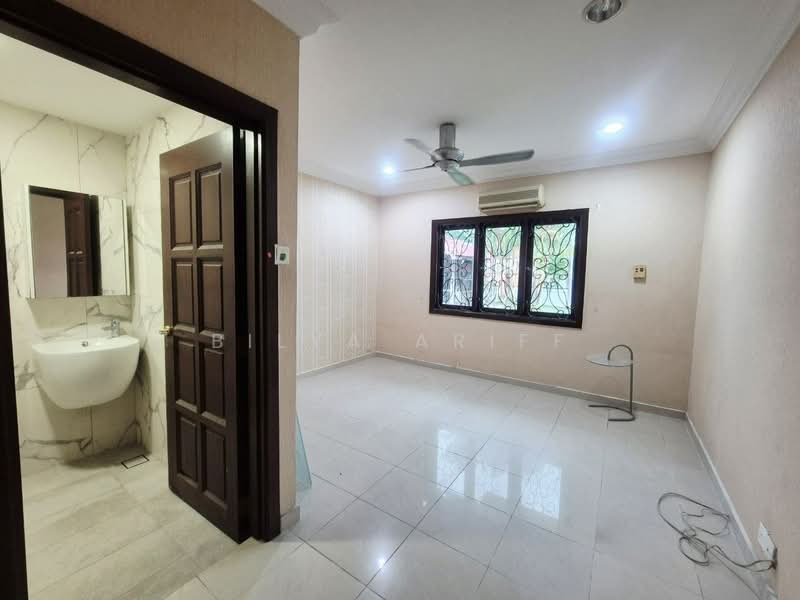 Semi-Detached House for Sale in Saujana Impian (Kajang) - BILYA ARIFF - PropertyGuru.com.my