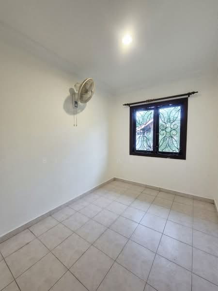 Semi-Detached House for Sale in Saujana Impian (Kajang) - BILYA ARIFF - PropertyGuru.com.my