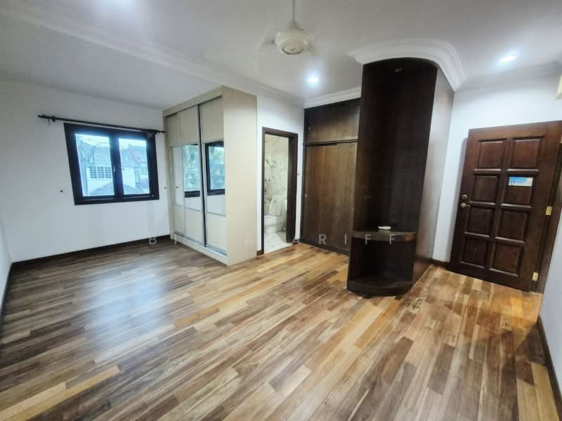 Semi-Detached House for Sale in Saujana Impian (Kajang) - BILYA ARIFF - PropertyGuru.com.my