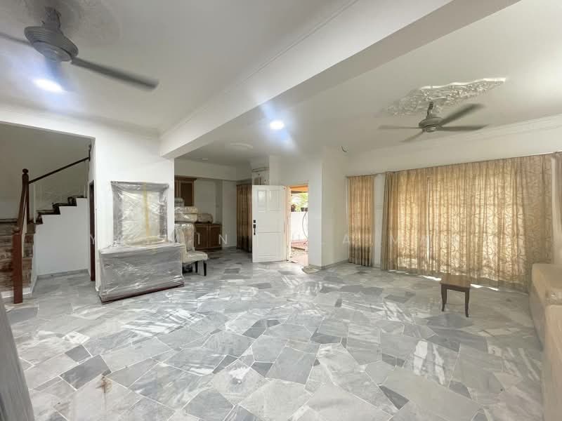 2-storey Terraced House for Sale in Subang Jaya (Selangor) - Yasmin Sulaiman - Living Room - PropertyGuru.com.my