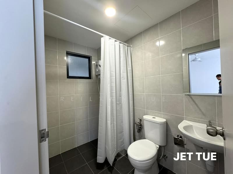 Service Residence for Rent at Huni @ Eco Ardence - Reilynn Tue - Bathroom - PropertyGuru.com.my
