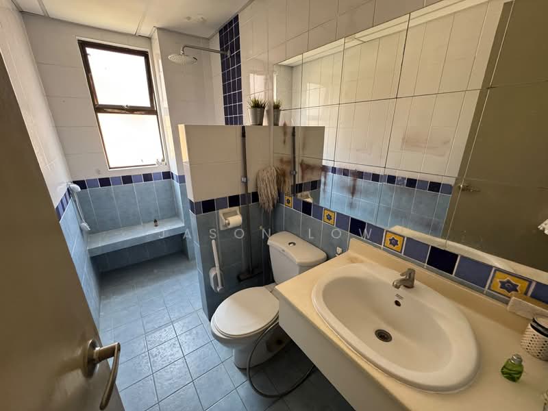 Kondominium untuk Disewa di Casa Indah 1 - Jason Low - Bathroom - PropertyGuru.com.my