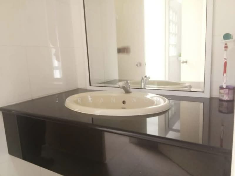Service Residence for Sale at The Straits View DUO - Jordan Wong - Bathroom - PropertyGuru.com.my