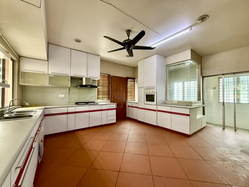 2-storey Terraced House for Sale in Ara Damansara (Selangor) - Ken TCK - Kitchen - PropertyGuru.com.my