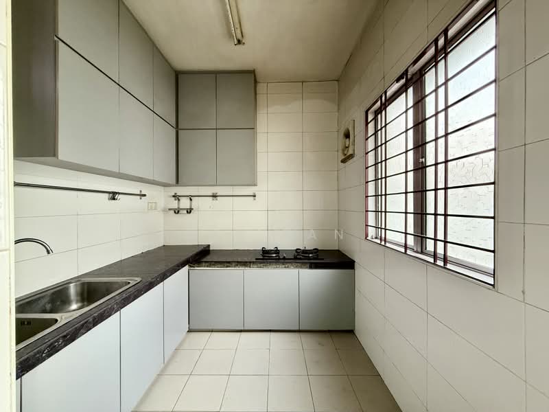 2-storey Terraced House for Sale in Ara Damansara (Selangor) - Ken TCK - Kitchen - PropertyGuru.com.my
