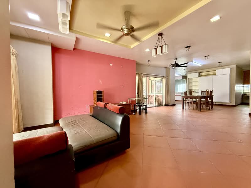 2-storey Terraced House for Sale in Ara Damansara (Selangor) - Ken TCK - Living Room - PropertyGuru.com.my