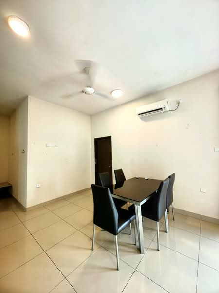 Condominium for Rent at M Condominium @ Larkin - Sun Yap - Dining Room - PropertyGuru.com.my