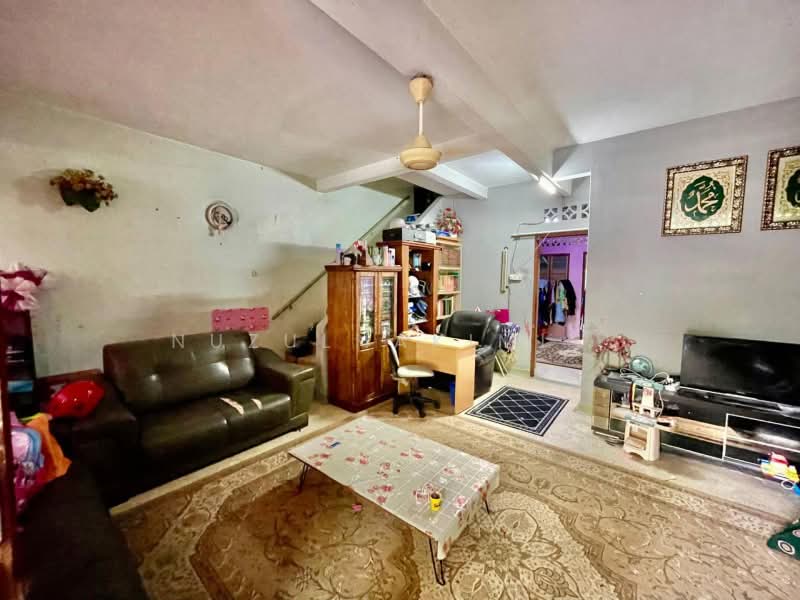 Rumah Teres 2-Tingkat untuk Dijual di Kajang (Selangor) - NUZULHAKIMI . - Living Room - PropertyGuru.com.my