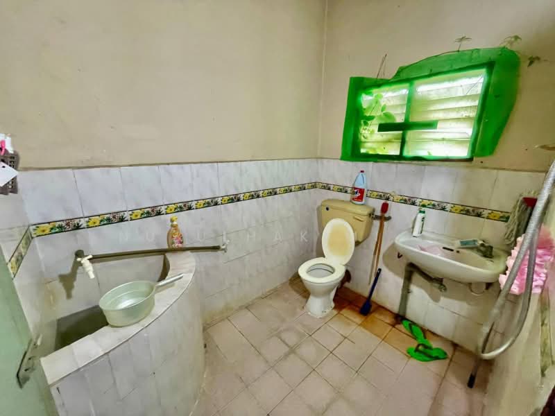 Rumah Teres 2-Tingkat untuk Dijual di Kajang (Selangor) - NUZULHAKIMI . - Bathroom - PropertyGuru.com.my