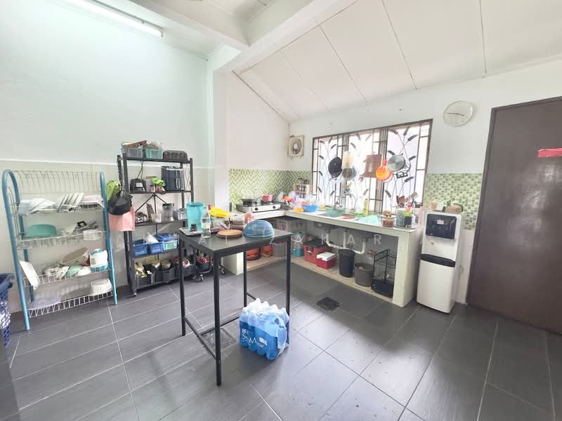 1-storey Terraced House for Sale in Taman Dato Demang (Seri Kembangan) - Akmal Zakaria - PropertyGuru.com.my