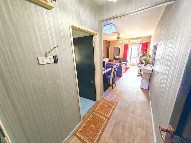 Pangsapuri untuk Dijual di Pangsapuri Mawar Sari - Yasmin Sulaiman - Living Room - PropertyGuru.com.my