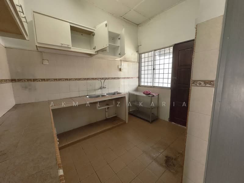 1-storey Terraced House for Sale in Taman Universiti Ss3 (Petaling Jaya) - Akmal Zakaria - PropertyGuru.com.my