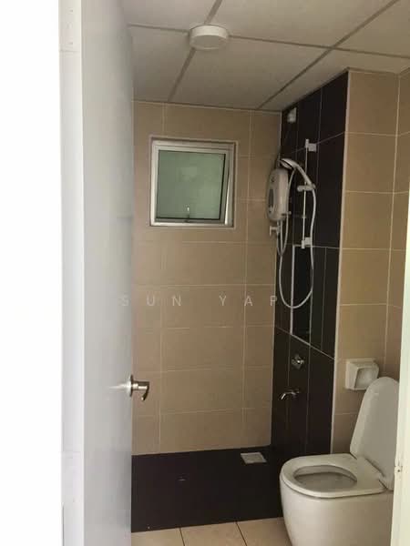 Service Residence for Rent at D'Tasek Residences (Tasek Impian) - Sun Yap - Bathroom - PropertyGuru.com.my