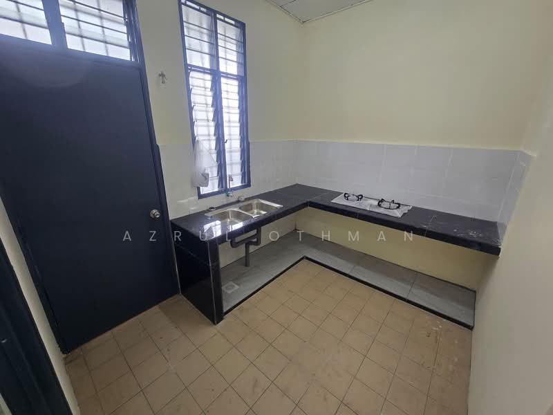 1-storey Terraced House for Sale in Rantau (Negeri Sembilan) - Azrul Othman - Kitchen - PropertyGuru.com.my